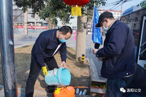 關(guān)鍵時刻，黨員挺身而出